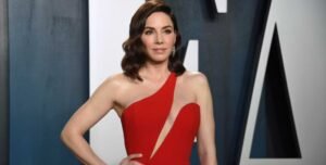 Whitney Cummings: Net Worth and Success in Entertainment - Bio Net-worth