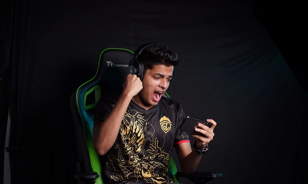 Jonathan Gaming Professional Life